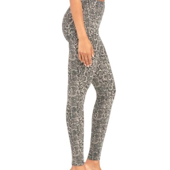 Spanx Jean-Ish Leggings Snakeskin Python Print Mob Wife Pull On Jegging Size XL - Picture 3 of 16